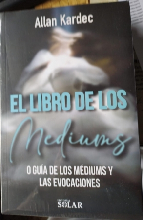 EL LIBRO DE LOS MEDIUMS